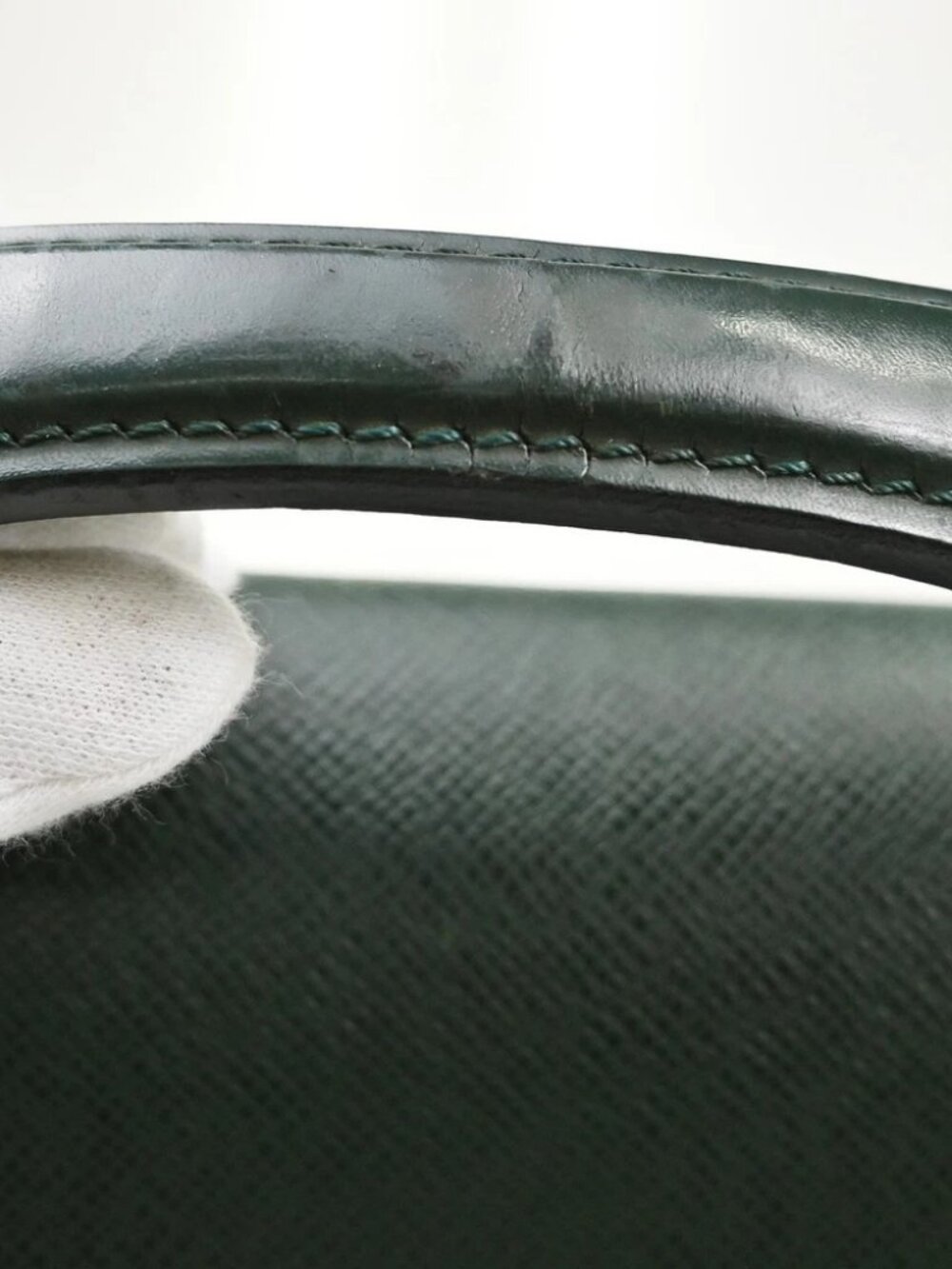 LOUIS VUITTON Taiga Tashkent Business Bag Epicea - Picture 6 of 14